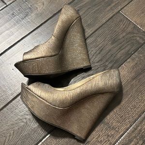 Steve Madden Gold Silver Metallic Elsi Wedges 8